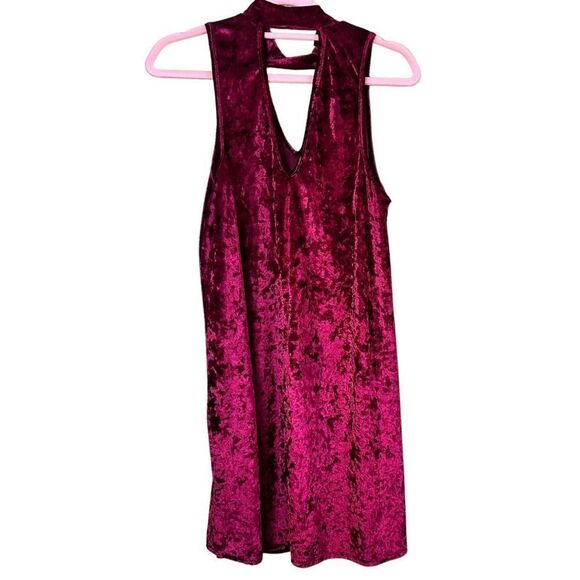 Altar’d State Burgundy Red Crushed Velvet Choker Dress Size Medium - Picture 11 of 13